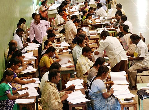 தேர்வு விடைத்தாள் திருத்தும் பணிக்கு ஆசிரியர்களை அனுப்பாத பள்ளிகள் மீது நடவடிக்கை - சிபிஎஸ்இ எச்சரிக்கை