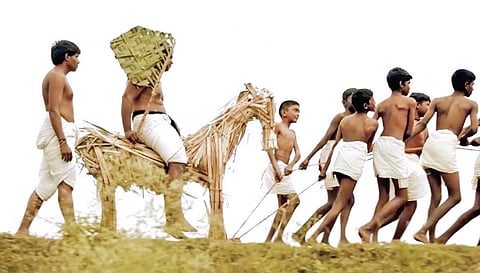 மா மடல் குறும்படத்தில் மடலேறுதல் காட்சி