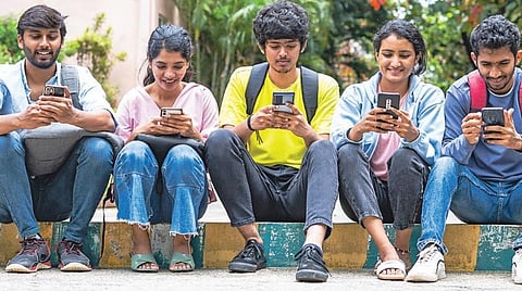 ‘டேட்டா’வில் வாழும் இந்தியர்கள்!