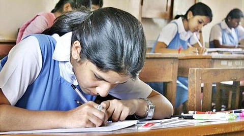 வினாத்தாளில் பிழை: பொறுப்பு யாருடையது?