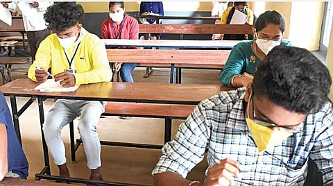 கட்டாய நுழைவுத் தேர்வு: அனைவருக்கும் கல்வி என்னவாகும்?
