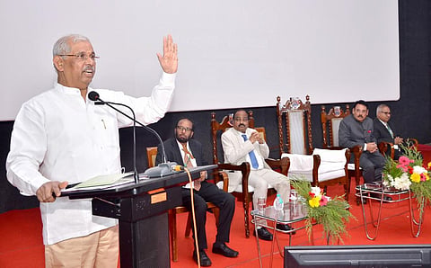 அடுத்த 25 ஆண்டுக்கான வளர்ச்சியை சிந்தித்து பிரதமர் செயல்படுகிறார் - காமராசர் பல்கலை., விழாவில் பிஹார் ஆளுநர் பேச்சு
