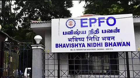 மத்திய அரசு துறையில் 577 பேருக்கு வேலை.. பயோடேட்டாவை தயார் பண்ணுங்க!