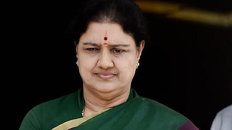 தோல்வியை கண்டு துவளாதீர்கள்: அதிமுக தொண்டர்களுக்கு சசிகலா வேண்டுகோள்