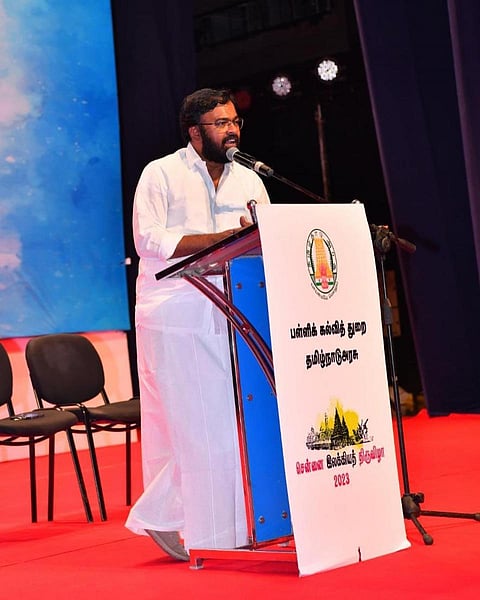தனியார் தொலைக்காட்சி நிகழ்ச்சியில் இருந்து விலகினார் இயக்குநர் கரு.பழனியப்பன்