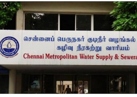 சரிவர சேவை வழங்காமல் வரி வசூலிக்க நோட்டீஸ் வழங்கி அச்சுறுத்துவதா? - சென்னை குடிநீர் வாரியம் மீது மக்கள் புகார்
