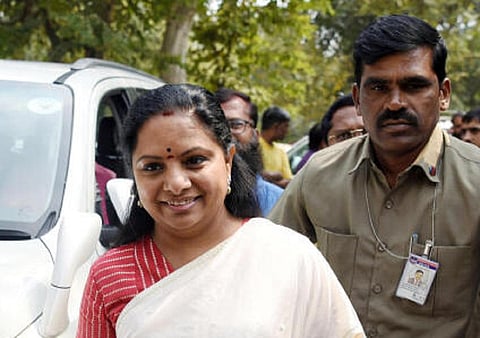 அமலாக்கத்துறை விசாரணைக்கு ஆஜராகிறார் தெலங்கானா முதல்வர் மகள் கவிதா - டெல்லியில் குவிந்த தொண்டர்கள்