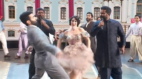 தீபிகா படுகோன் அறிவிக்க ஆஸ்கர் மேடையில் ‘நாட்டு நாட்டு’ பாடல் நடனம்