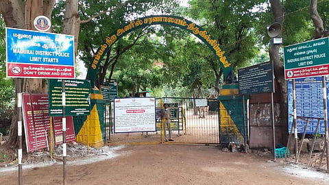 மதுரை - விருதுநகர் நிர்வாகம் இணைந்து சதுரகிரியில் ஒருங்கிணைந்த அலுவலகம் அமைக்க பக்தர்கள் கோரிக்கை