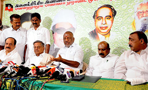 பொதுச் செயலாளர் தேர்தல் அறிவிப்பு குறித்து கலங்க வேண்டாம் - தொண்டர்களுக்கு ஓ.பன்னீர்செல்வம் வேண்டுகோள்