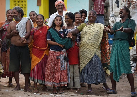 நரிக்குறவர், குருவிக்காரர் சமூகத்தினரை பழங்குடியினர் பட்டியலில் சேர்த்து அரசாணை - விரைவில் திருத்திய அறிக்கை
