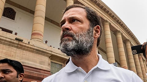 ராகுல் காந்தியின் வீட்டுக்குச் சென்ற டெல்லி போலீசார் - காங்கிரஸ் தலைவர்கள் கண்டனம்