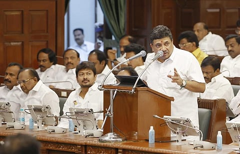 தமிழக பட்ஜெட்டை தாக்கல் செய்த நிதியமைச்சர் பி.டி.ஆர்.பழனிவேல் தியாகராஜன்
