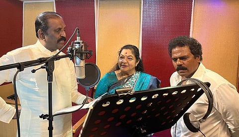 “திரையுலகில் மூவருமே பணியாற்றிக் கொண்டிருப்பதில் மகிழ்ச்சி” - தங்கர் பச்சான்
