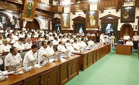 ஆன்லைன் சூதாட்ட தடை மசோதா மீண்டும் நிறைவேற்றம்: அதிமுக, காங்கிரஸ் உள்ளிட்ட கட்சிகள் ஆதரவு