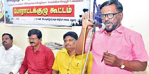 மதுரையில் நடைபெற்ற கூட்டத்தில் பேசிய மாநில அமைப்பாளர் மு.அன்பரசு.