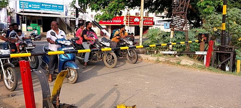 லெவல் கிராசிங்கில் திடீர் கோளாறை தவிர்க்க மதுரை - திண்டுக்கல் ரயில் பாதையில் புதிய தொழில்நுட்பம் அறிமுகம்