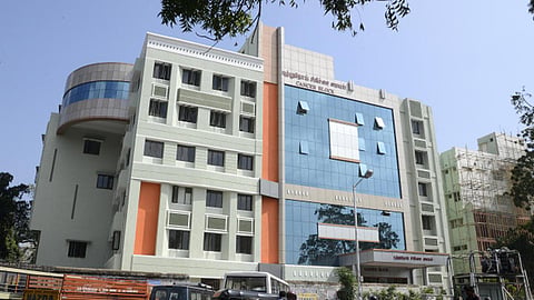 ராயப்பேட்டை அரசு மருத்துவமனையில் புற்றுநோய் சிகிச்சைக்கு ரூ.3 கோடியில் கருவி: அவசர சிகிச்சை பிரிவு, சலவை கட்டிடம் திறப்பு