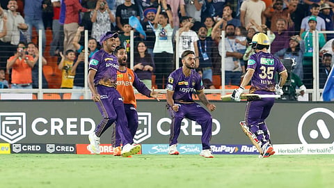 நல்ல பிட்ச் கூட இல்லாத இடத்திலிருந்து வந்த ‘5 சிக்ஸ் ஹீரோ’ ரிங்கு சிங்- சுவையான தகவல்கள் சில
