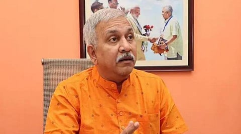 காங்கிரஸ் ஆட்சியிலும் சிஆர்பிஎப் தேர்வு ஆங்கிலம், இந்தியில்தான் நடத்தப்பட்டது: நாராயணன் திருப்பதி விளக்கம்
