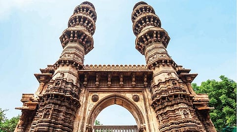 இந்தியாவின் பாரம்பரிய நகரங்கள்