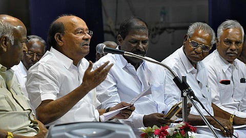 கர்நாடகாவில் அண்ணாமலை பங்கேற்ற விழாவில் தமிழ்த்தாய் வாழ்த்து பாதியில் நிறுத்தம்: ராமதாஸ் கண்டனம்