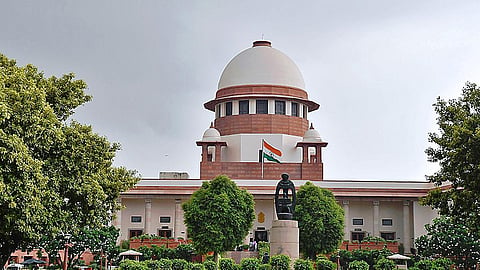 நிலப் பிரச்சினைகளுக்கு தனிச் சட்டம் இயற்ற தமிழக அரசுக்கு உச்ச நீதிமன்றம் உத்தரவு