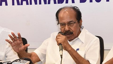 கர்நாடக முன்னாள் முதல்வரும், மூத்த காங்கிரஸ் தலைவருமான வீரப்ப மொய்லி.