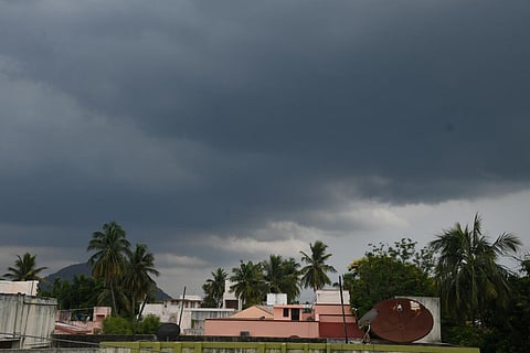 தென்கிழக்கு வங்கக் கடலில் புதிய காற்றழுத்த தாழ்வுப்பகுதி - தமிழகத்தில் 4 நாட்கள் மழை வாய்ப்பு