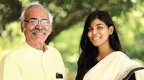 பொன்னீலனுடன் பிரியதர்ஷினி 	| படம்: ஜவகர் ஜி |