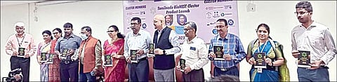 தமிழ்நாடு பயோநெஸ்ட் கிளஸ்டர் மாநாடு தஞ்சாவூர் சாஸ்த்ரா நிகர்நிலை பல்கலைக்கழகத்தில் தொடங்கியது. இதில் பல்வேறு துறைகளின் 10 தயாரிப்புகள் அறிமுகப்படுத்தப்பட்டன. இதில் மத்திய அரசின் உயிரி தொழில்நுட்பத் துறையின் மூத்த ஆலோசகர் அல்கா ஷர்மா, மேக் இன் இந்தியா வசதிப் பிரிவின் தலைவர் மணீஷ், சாஸ்த்ராவின் ஏபிஎல்இஎஸ்டி தலைமை நிர்வாக அதிகாரி எஸ். அனுராதா, தமிழ்நாடு பயோநெஸ்ட் கிளஸ்டரின் தலைமை நிர்வாக அதிகாரி முத்து சிங்காரம் உள்ளிட்டோர் பங்கேற்றனர்.
