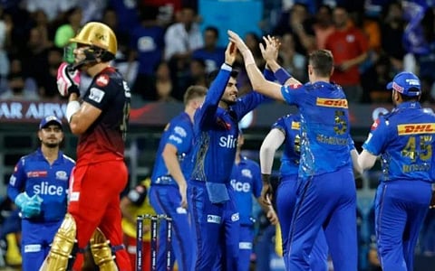 IPL 2023 | ஒரே தொடரில் 3 முறை 200-க்கும் அதிகமான ரன் சேஸிங்: மும்பை இந்தியன்ஸ் புதிய சாதனை