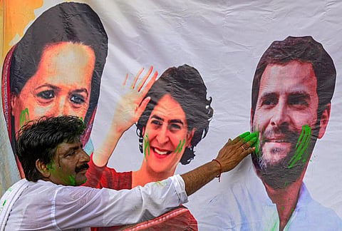 Karnataka Election Results | கர்நாடகாவில் அறுதிப் பெரும்பான்மையுடன் ஆட்சி அமைக்கிறது காங்கிரஸ்