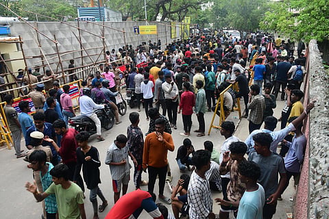 சென்னையில் கள்ளச் சந்தையில் ஐபிஎல் டிக்கெட் விற்ற 20 பேர் கைது; 54 டிக்கெட்டுகள், ரூ.11,000 பறிமுதல்
