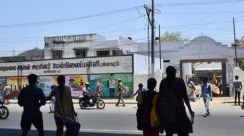 வெயிலின் தாக்கம் அதிகமாக இருப்பதால் தமிழகத்தில் பள்ளிகள் ஜூன் 7-ம் தேதி திறக்கப்படும் - அமைச்சர் அன்பில் மகேஸ் தகவல்