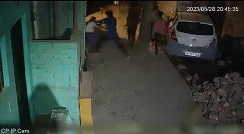 “டெல்லி தெருக்களில் இன்னும் எத்தனை கேரள ஸ்டோரி நிகழும்?” - பாஜக பிரமுகரின் கேள்வி