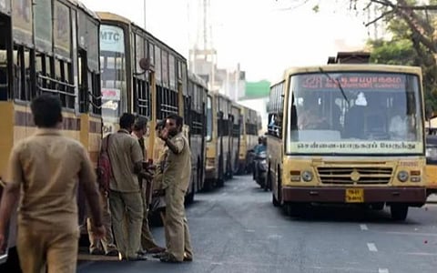 தொழிலாளர்களின் பணத்தில் போக்குவரத்து துறை இயக்கம்: அண்ணா தொழிற்சங்கம் குற்றச்சாட்டு