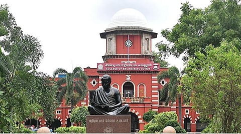 பொறியியல் கல்லூரிகளில் தமிழ் ஆசிரியர்கள் நியமனம்: அண்ணா பல்கலை. உத்தரவு