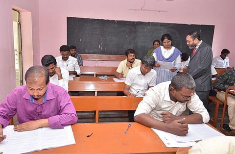 சிவில் நீதிபதி தேர்வு
