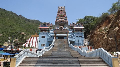 மருதமலை முருகன் கோயிலில் அடிப்படை வசதிகள் ரூ.45 கோடியில் மேம்பாடு: பொதுப்பணித் துறைச் செயலர் தகவல்