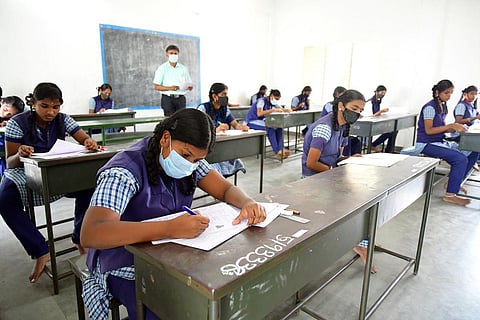 தமிழ்ப் பாடத்தில் நூற்றுக்கு நூறு பெற முடியாதா?