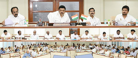 முதல்வர் ஆய்வுக் கூட்டம்