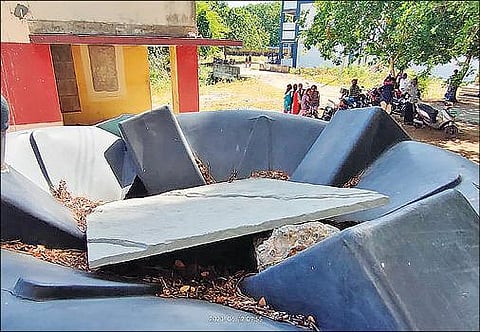 கச்சிராயப்பாளையம் அரசு பெண்கள் பள்ளியின் குடிநீர் தொட்டி.