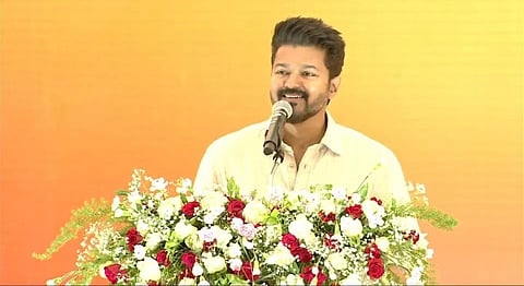 விழாவில் நடிகர் விஜய்