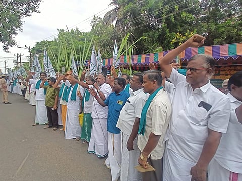 கரும்பு விவசாயிகள்