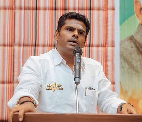 ஊழல் குற்றச்சாட்டில் சிக்கிய தனியார் நிறுவனத்துக்கு நிதிநுட்ப நகரம் கட்டுமான பணி ஒப்பந்தம் - பாஜக குற்றச்சாட்டு