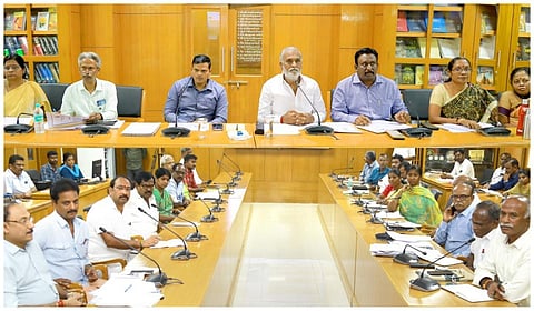இந்துசமய அறநிலையத் துறை ஆய்வுக் கூட்டம் அமைச்சர் சேகர்பாபு தலைமையில் நடைபெற்றது