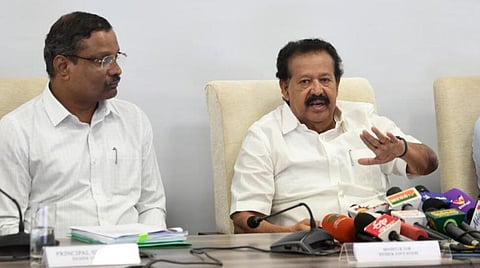 கலை, அறிவியல் கல்லூரிகளில் சேர  2 லட்சத்துக்கும் மேற்பட்டோர் விண்ணப்பம்: 20% வரை இடம் அதிகரிக்கப்படும் என அமைச்சர் தகவல்
