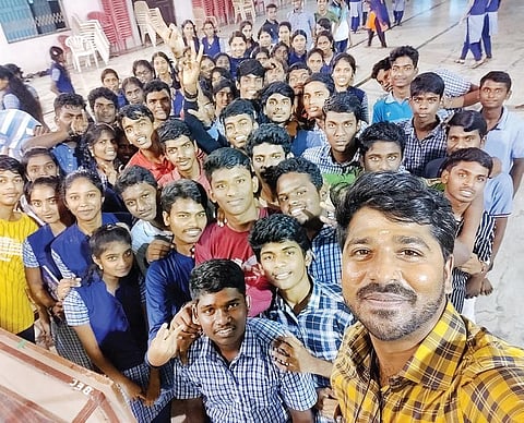 திசை திரும்பிய வாழ்க்கையை மீட்டெடுத்த படிப்பு