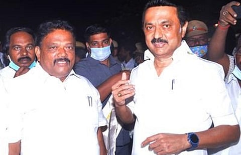 கட்சிக்கு அவப்பெயர் ஏற்படுத்துவதாக புகார்கள் - நெல்லை எம்.பி.க்கு திமுக தலைமை நோட்டீஸ்